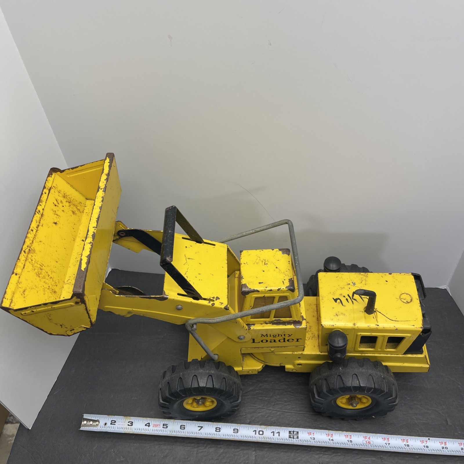 Mighty Loader Tonka 1967-1970 Front Loader (1853) For Parts Or Restoration WORKS