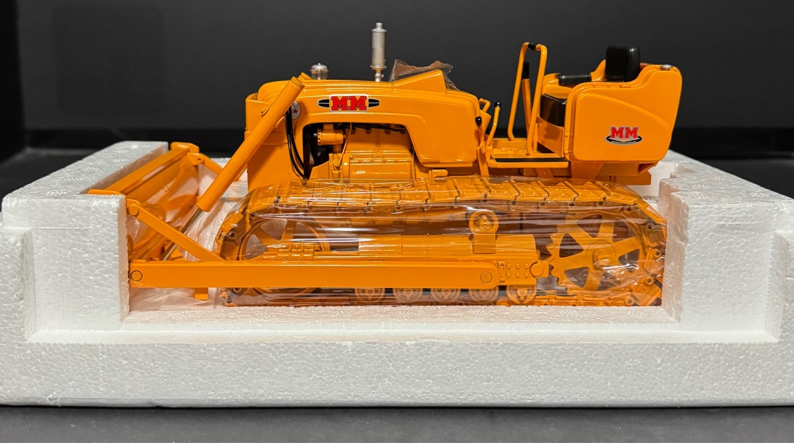 Minneapolis-Moline SCT 233 Highly Detailed Two Star Crawler with Blade