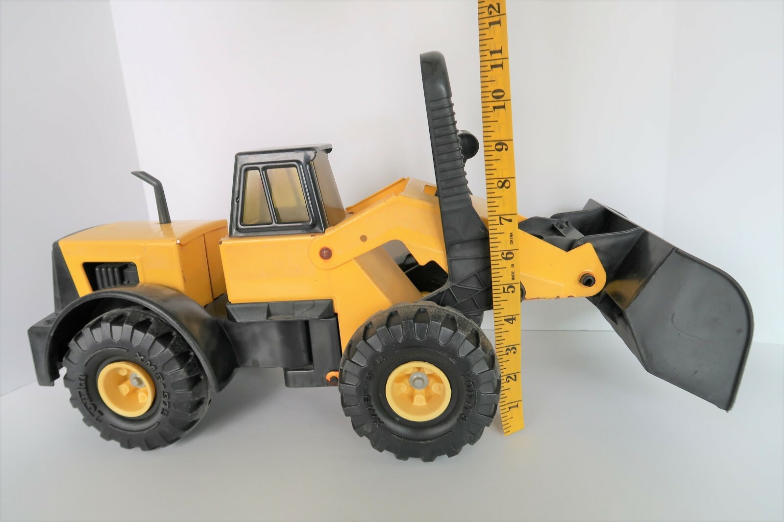 Tonka “Mighty 728” Front End Loader Hasbro 1999
