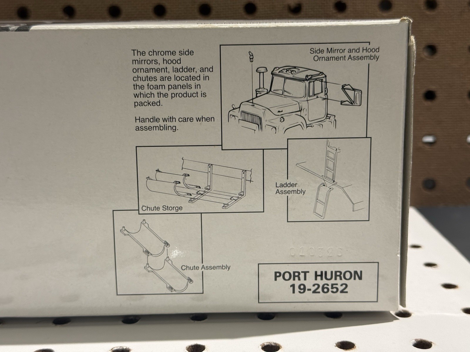 1st First Gear 1/34 Mack R Model Mixer Truck Port Huron 19-2652