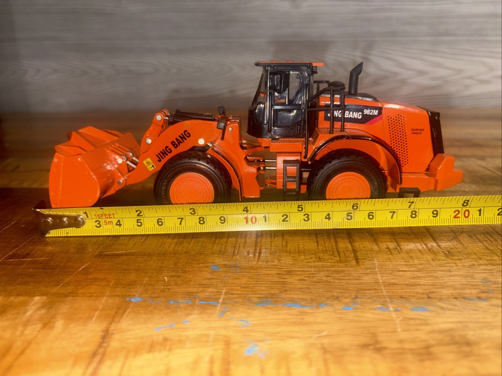 Jing Bang Cat 982m Loading Shovel/ Wheel Loader Diecast