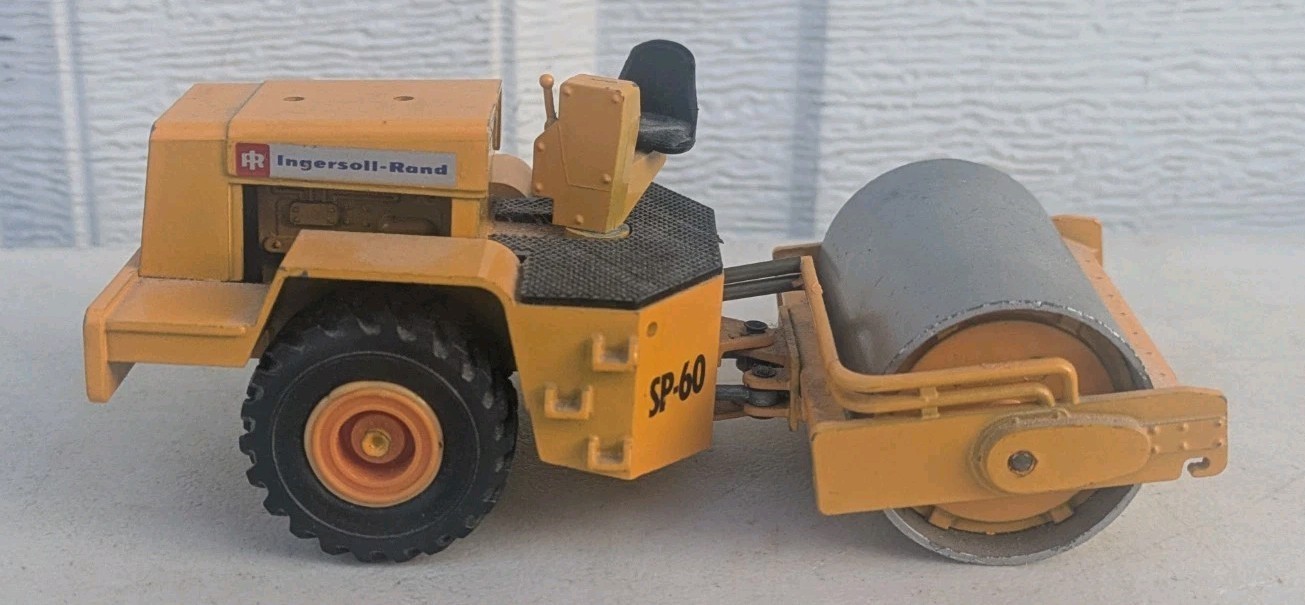 Nzg West Germany Single Drum Compacter