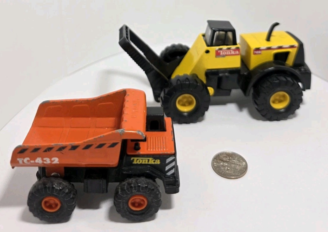 Lot of 2 Hasbro Maisto 1998 Vehicles Tonka Mighty Mini-Dump Front Truck Loader