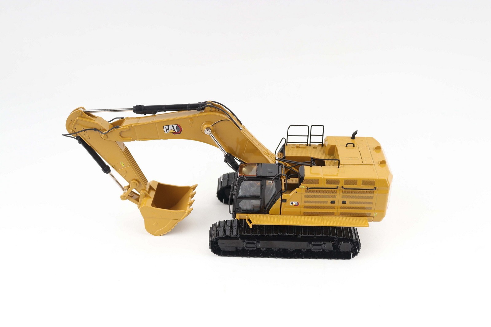 Cat 374 Next Generation Excavator Diecast Model 85793 Collection DM 1/50 Scale