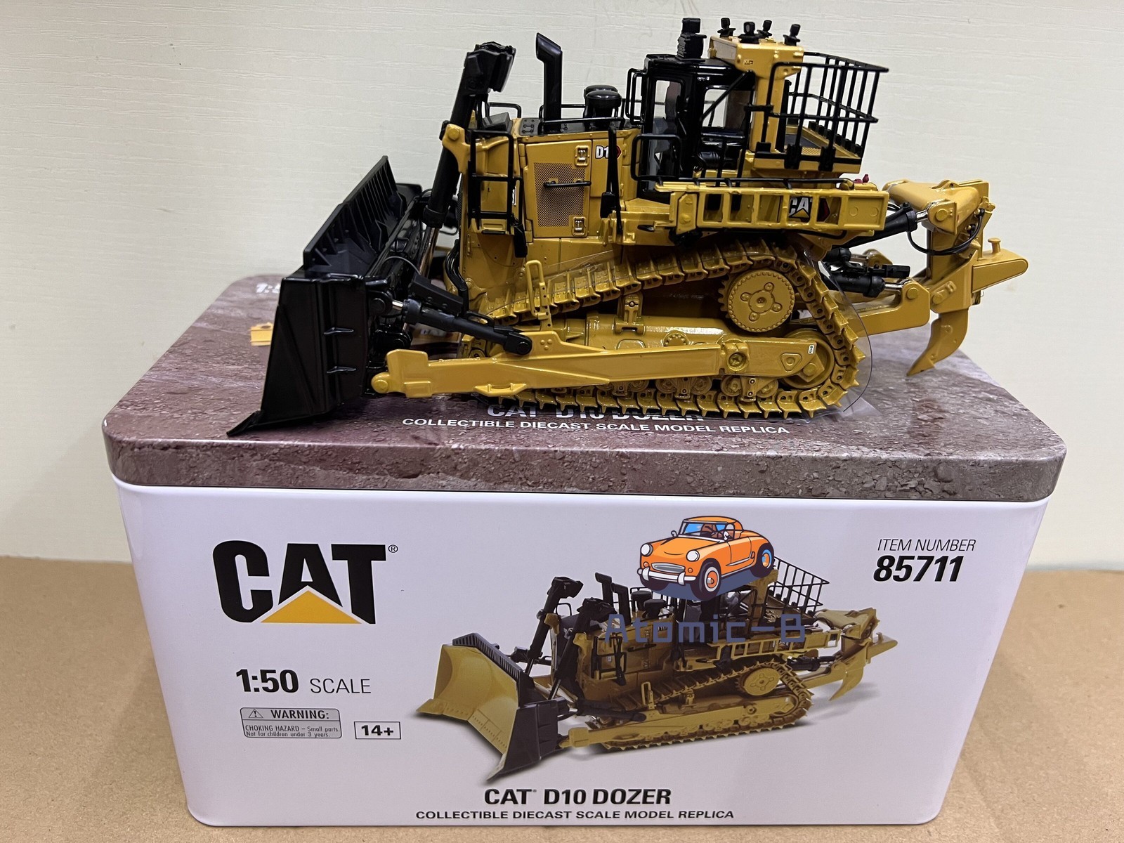 DM 1:50 CAT D10 DOZER Caterpillar Crawler Bulldozer Alloy Forklift Model 85711