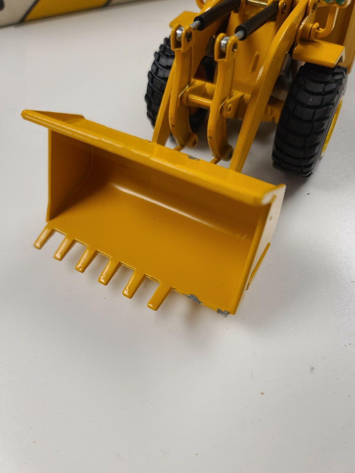 NZG 1:50 CAT 988B Wheel Loader No.167 Die Cast Construction Caterpillar Germany