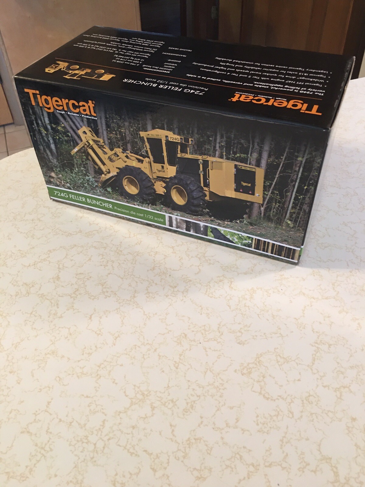 1:32 , Tigercat 724G , Brand New In Box