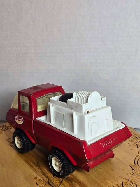 Vintage 1970’s No. 1256 Tonka Fire Pumper Toy Fire Truck