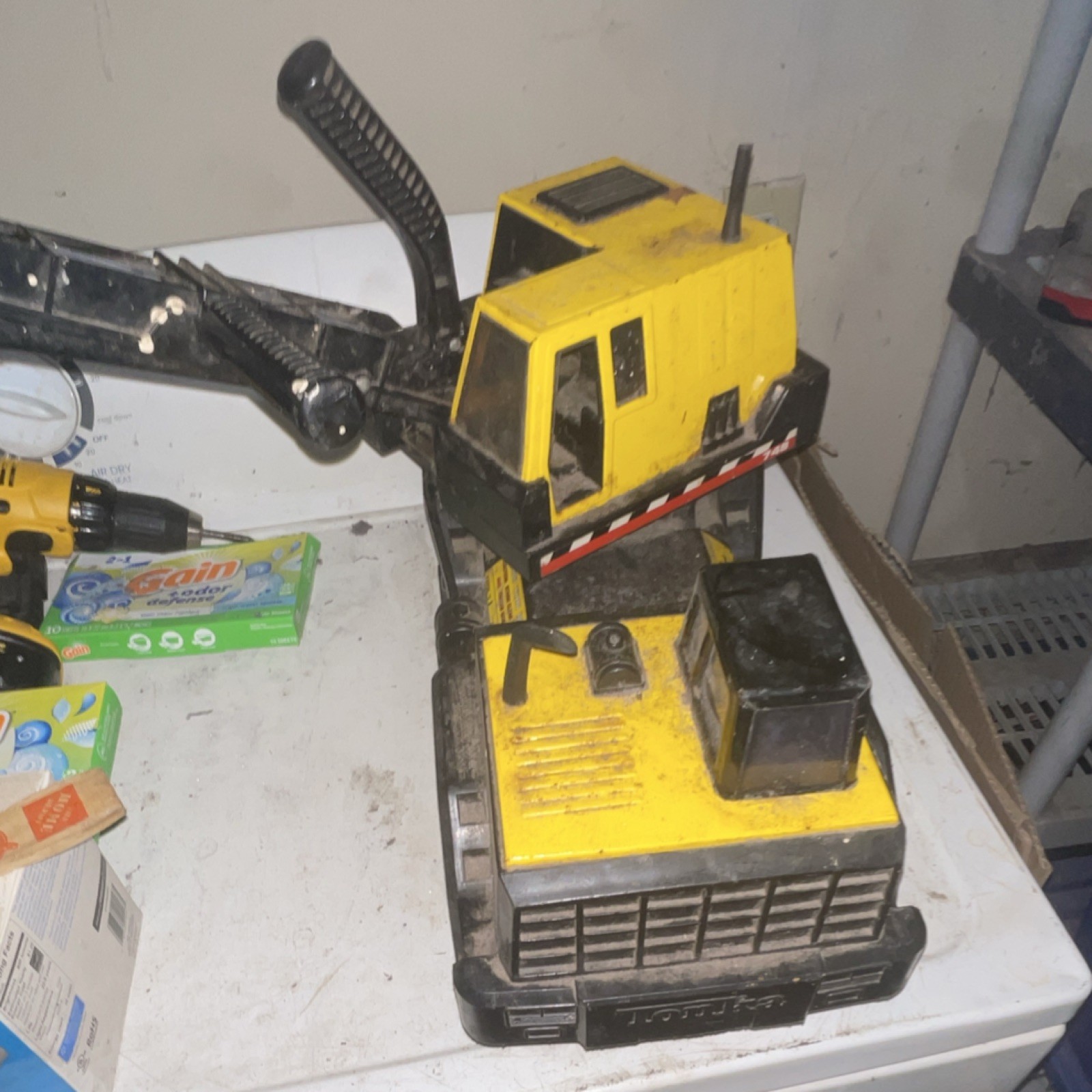 Tonka Mighty Construction Vehicle Yellow Black Diecast Excavator Toy