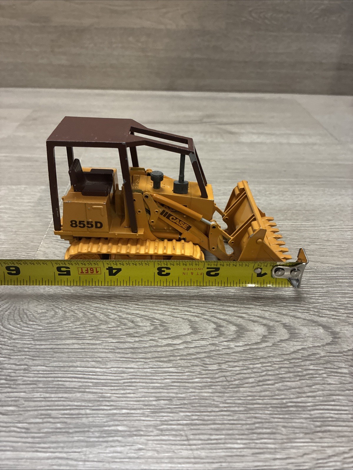 Case 855D Track Loader – CAB – 1/35 – NZG -Conrad NZG West Germany