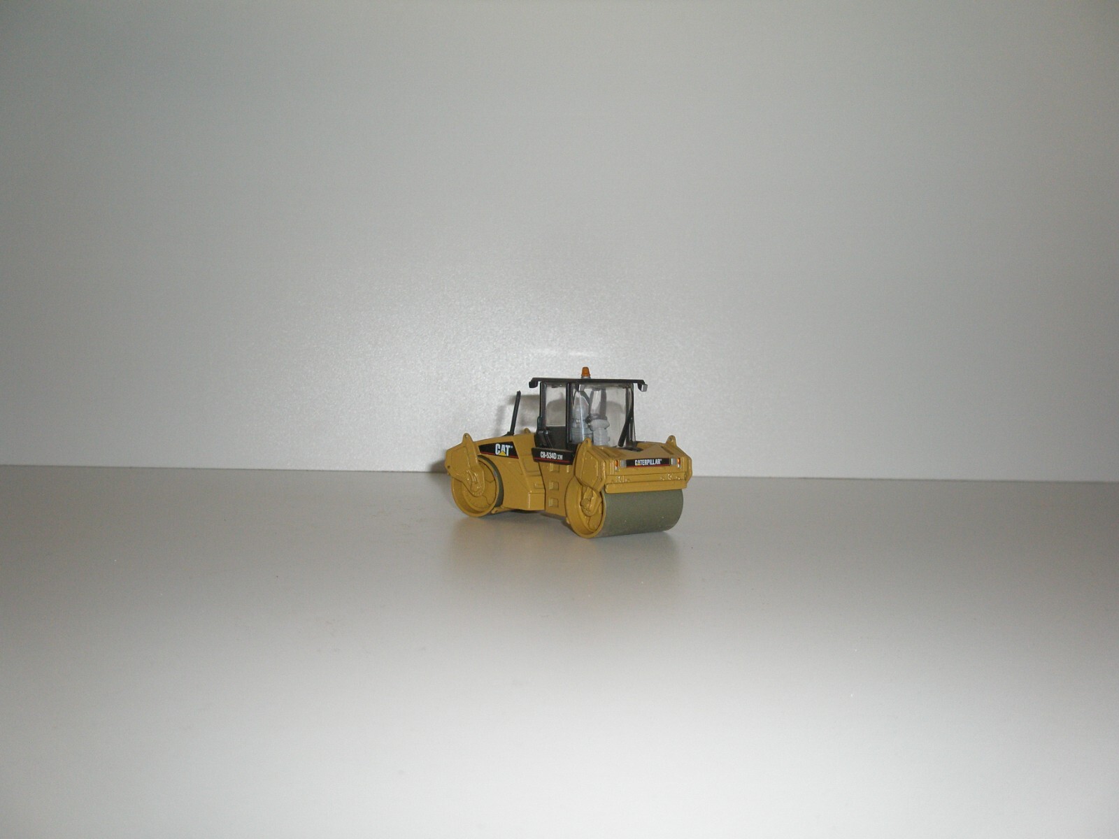 Norscot 55132 Cat Cb-534d XW apisonadora asfalto 1/50 con embalaje y caja.