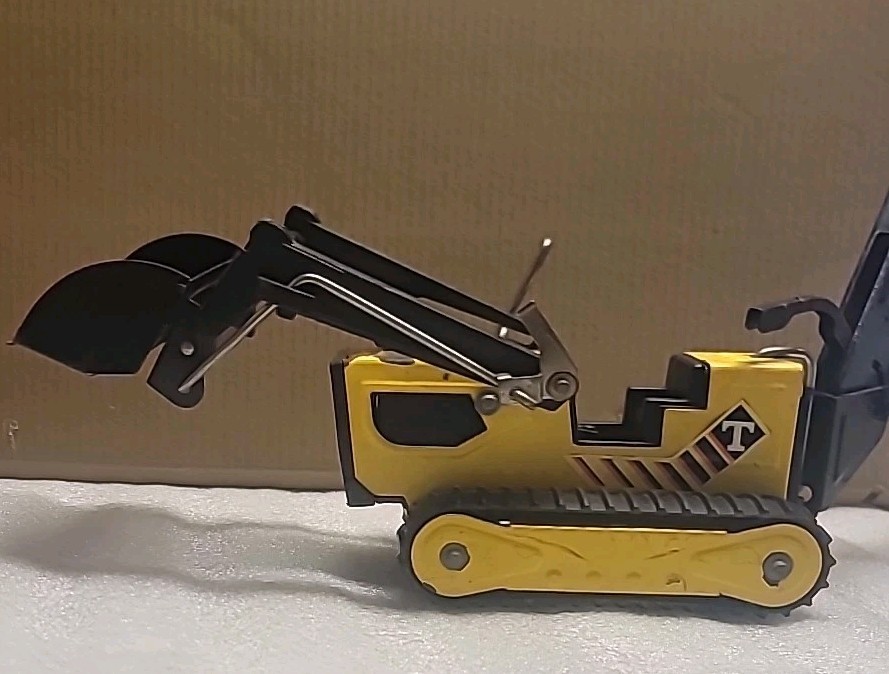 Vintage Pressed Steel TONKA TRENCHER BACKHOE Front Track Loader Rubber Track 70s