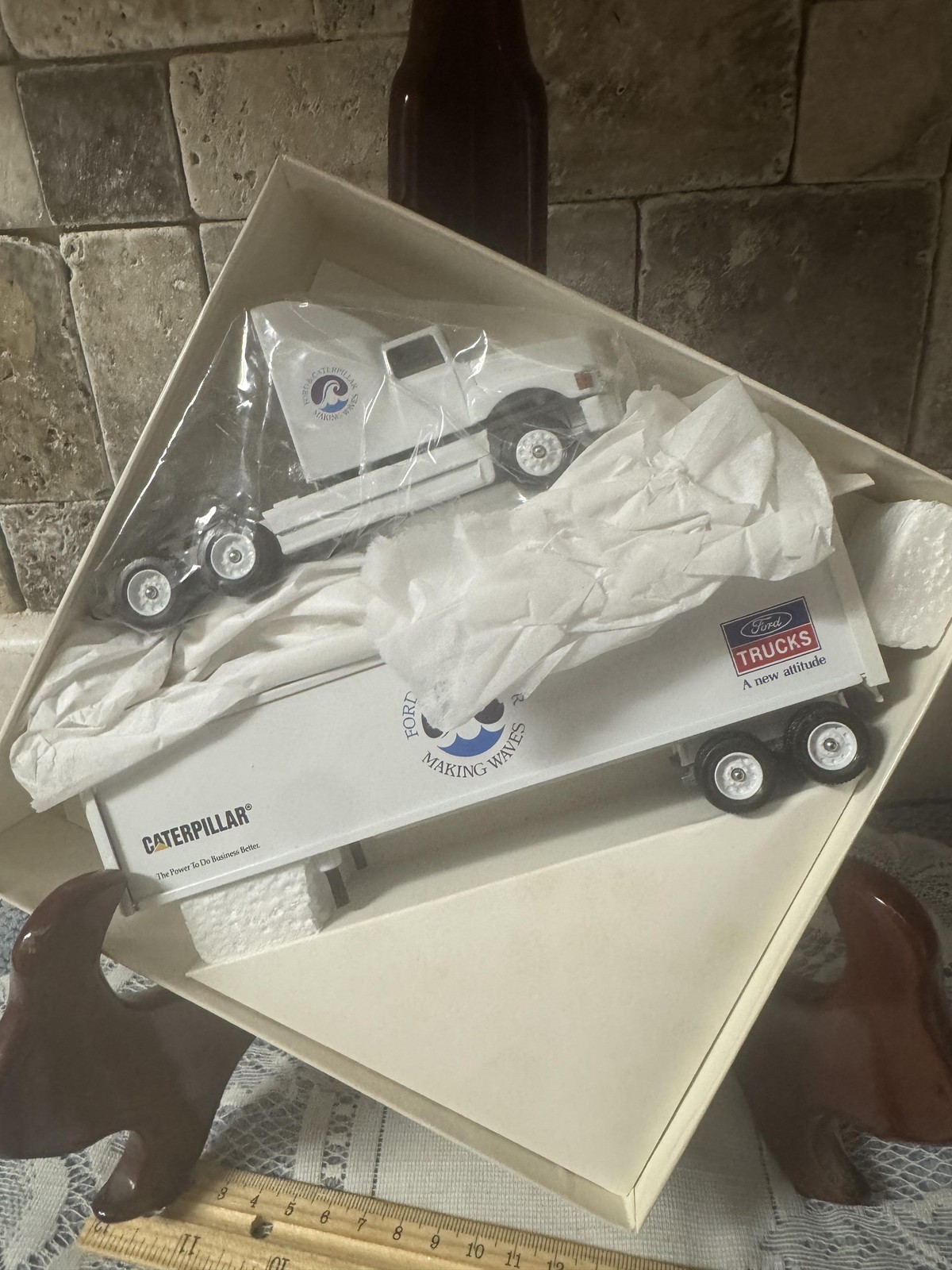 Vintage Winross Ford Caterpillar Promo Truck Model Boxed Made USA Diecast 1990s