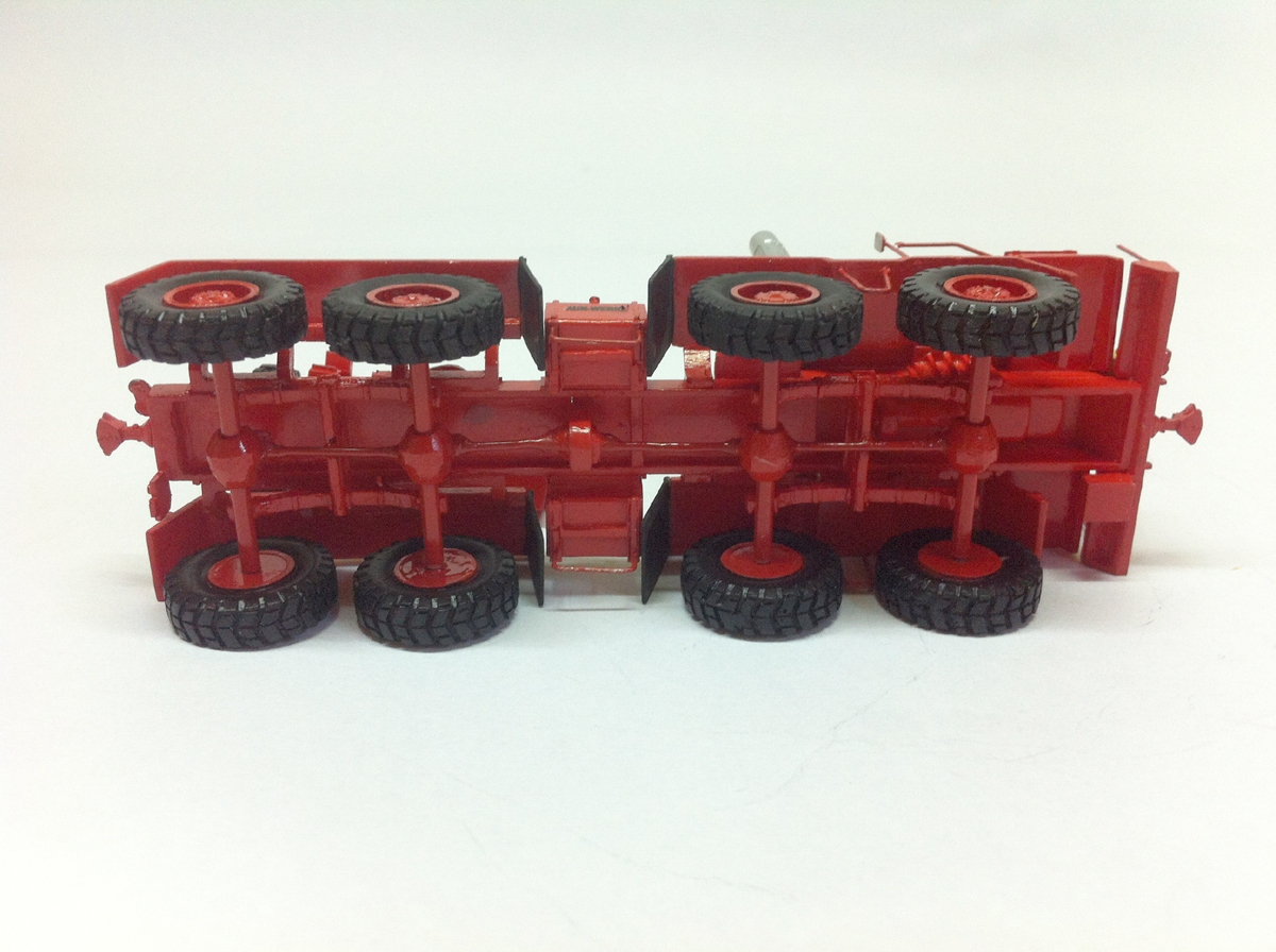 HO 1/87 FAUN HZ 46.40/49 8X8 TRACTOR – DDR 1975 – Ready Made Resin Model