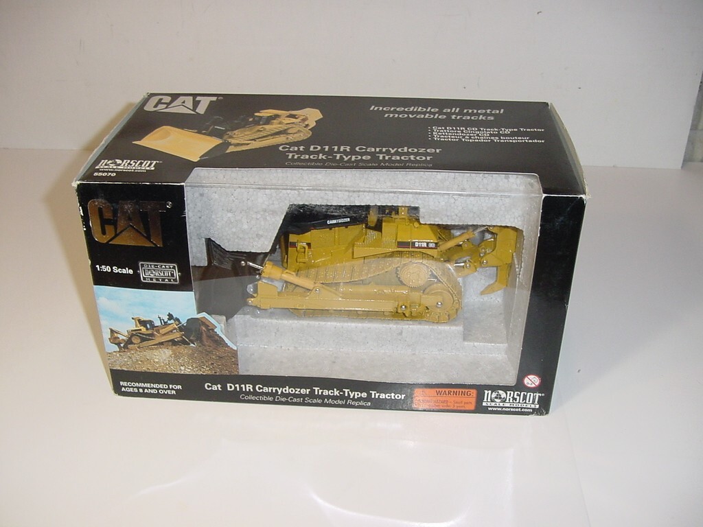 1/50 CAT D111R Carrydozer Track Type Diecast Tractor by Norscot NIB!