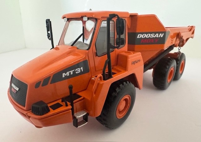 1:50 Doosan Moxy MT 31 Articulated Dump Truck Diecast Model By NZG