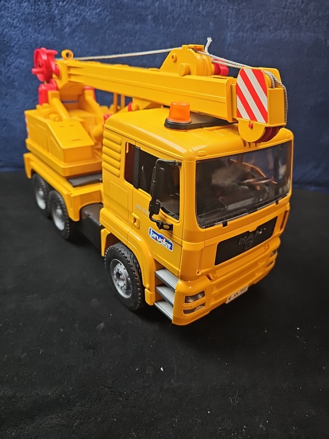 Bruder MAN Tele-Crane TC-4500 TGA 41.440 Construction Toy Truck Germany Preowned