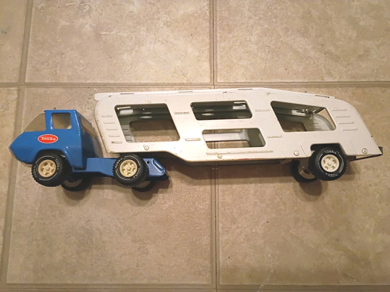 Tonka Motor Mover car hauler truck. Tractor And Trailer. Vintage