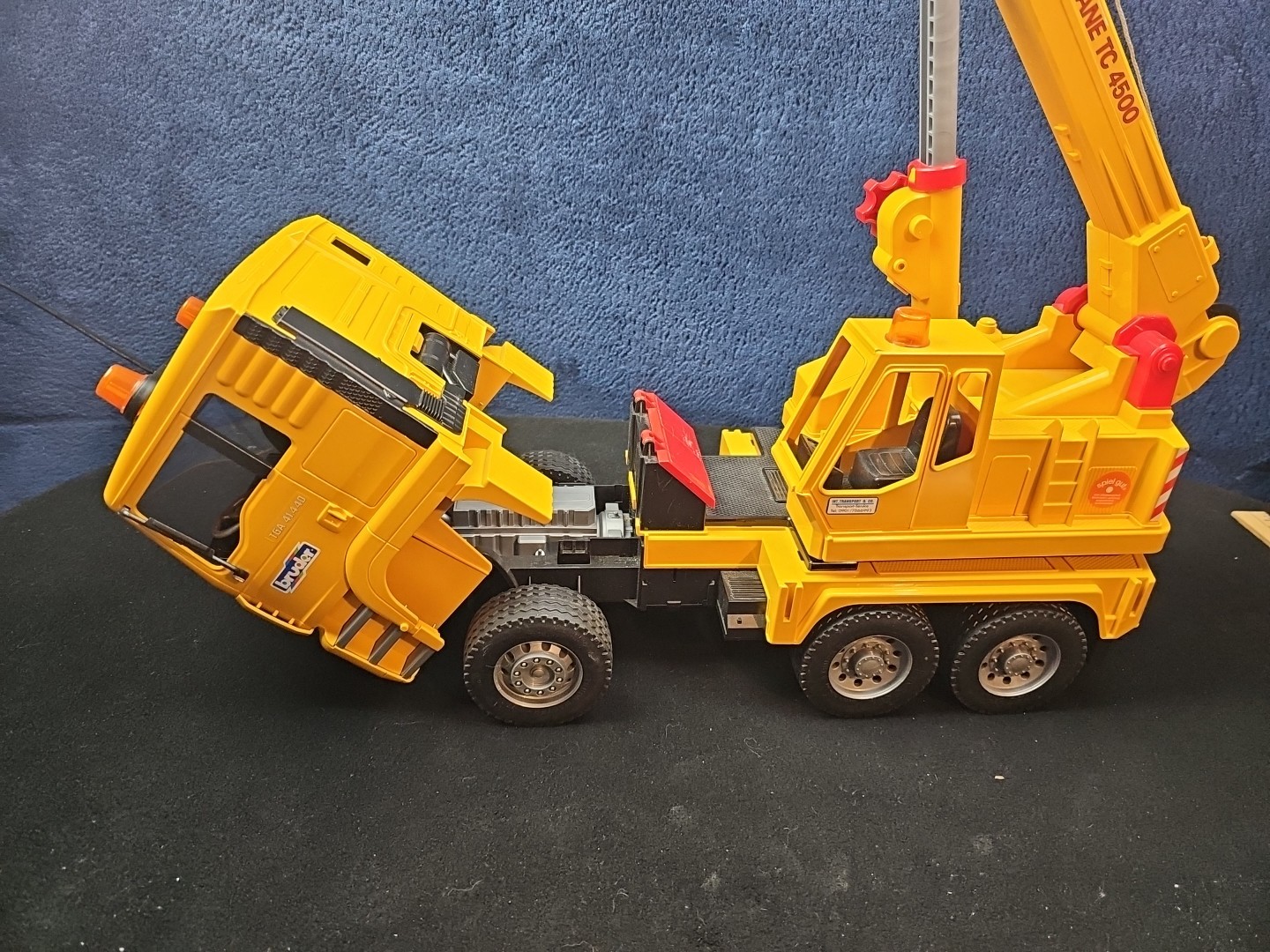 Bruder MAN Tele-Crane TC-4500 TGA 41.440 Construction Toy Truck Germany Preowned