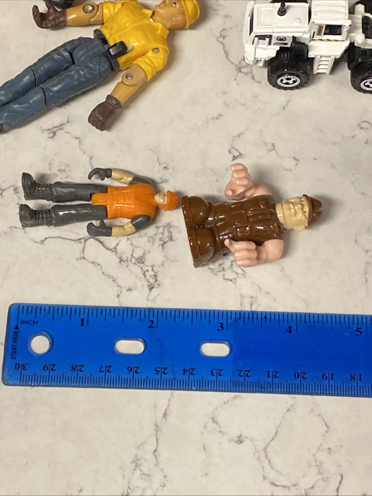 Huge Lot of 20 pcs. Construction Trucks Mini Toys Plastic Vehicles Figures CAT