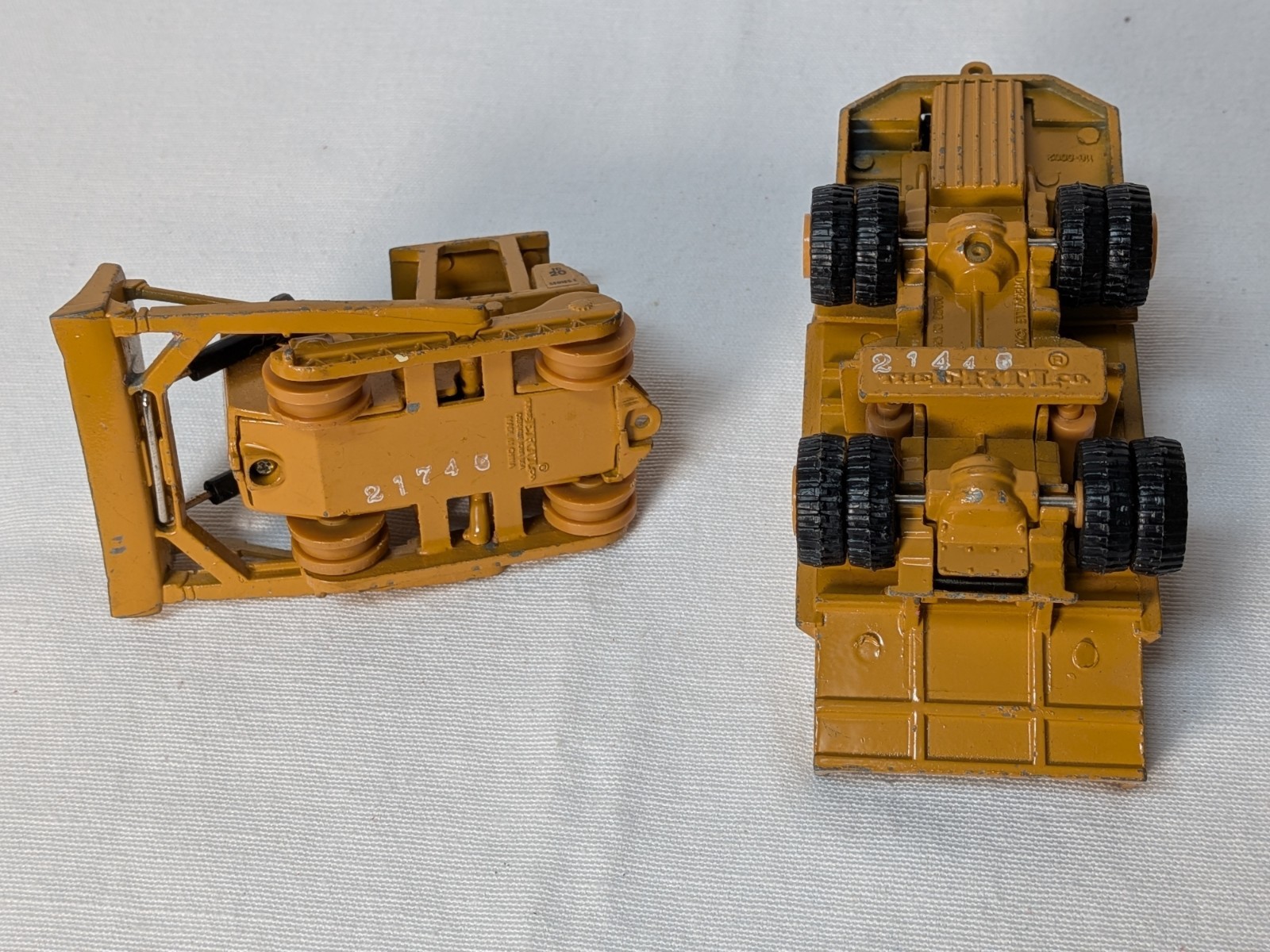 Vintage Ertl 1/64 Scale Mighty Movers Construction Set