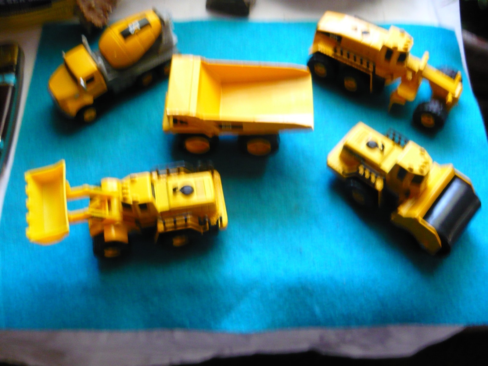 ***CAT Die Cast Concrete Mixer -Dump Truck- Road Grader -PAVER-LOADER***