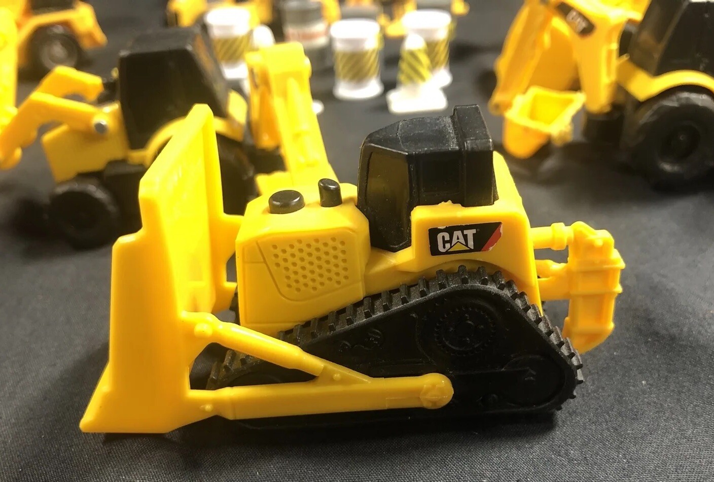 Caterpillar Construction Toy Plastic Mini Trucks lot Of 11 With Acessories.