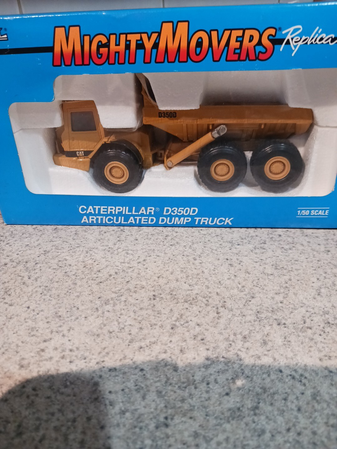 Vintage ERTL 1:50 Scale Caterpillar D350D Articulated Dump Truck New In Box