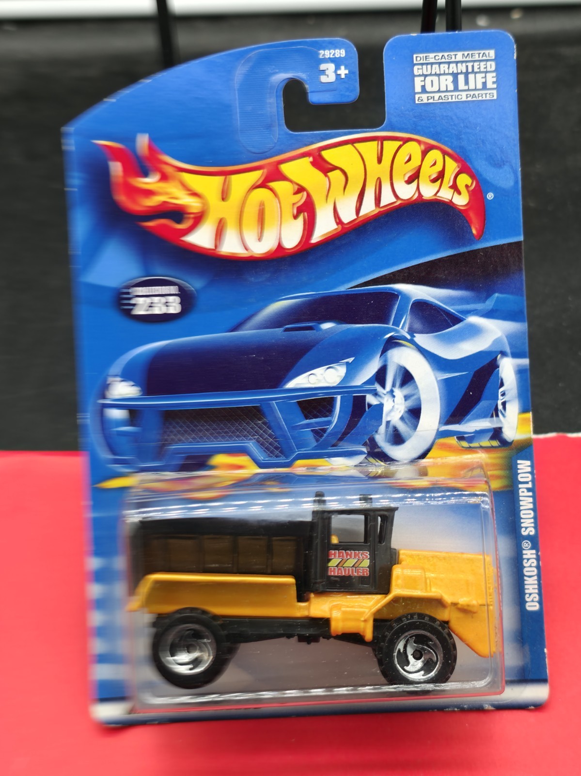 Mattel Hot Wheels OSHKOSH SNOWPLOW Collector No. 233 – 2000 – New in package
