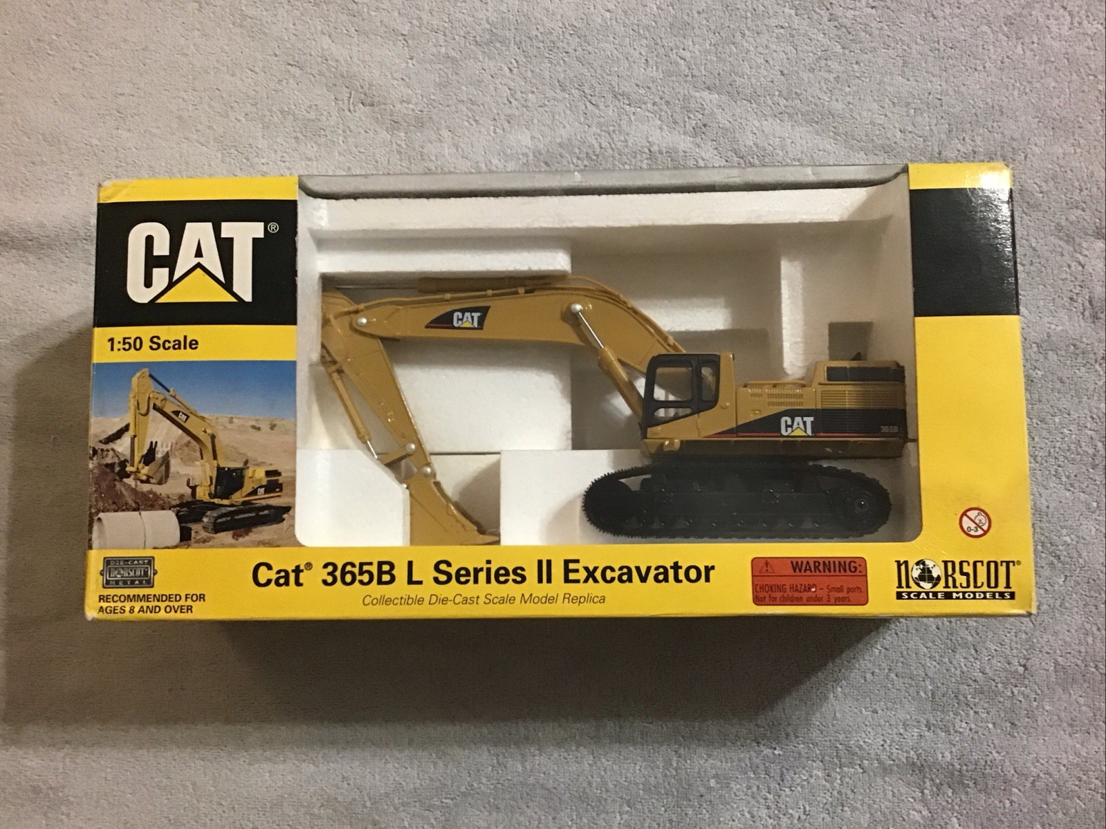 Norscot CAT 365B L Series II Excavator 1:50 Scale Diecast