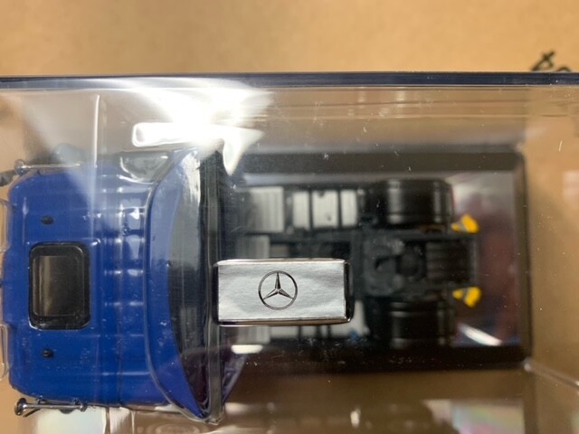 NZG 1/50 Mercedes-Benz Actros FH25 GigaSpace 4×2 Cab #844-06 *sealed*
