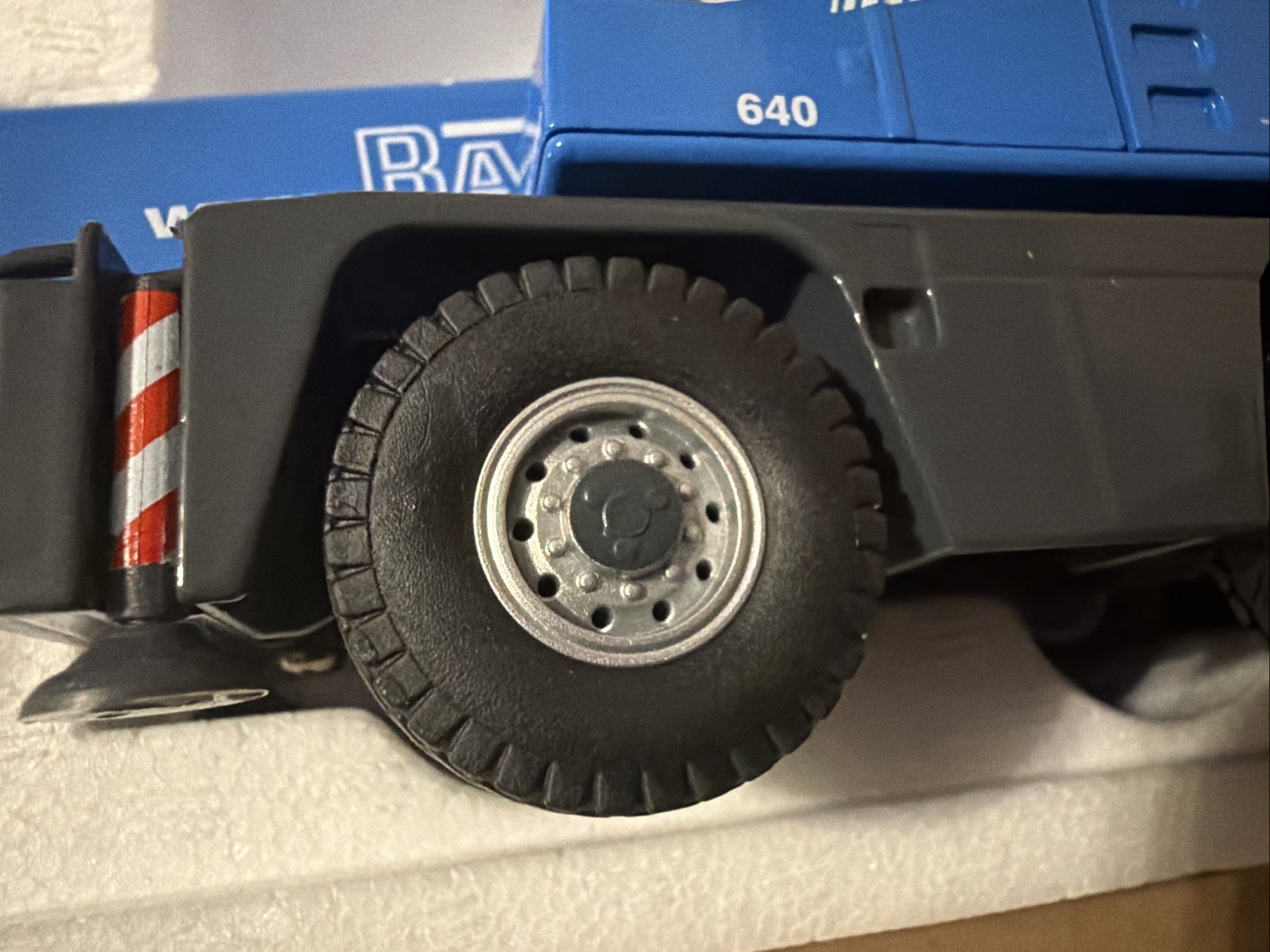 Conrad 2093-39 TEREX AC 40 CITY Mobile Cran 1:50 Blue