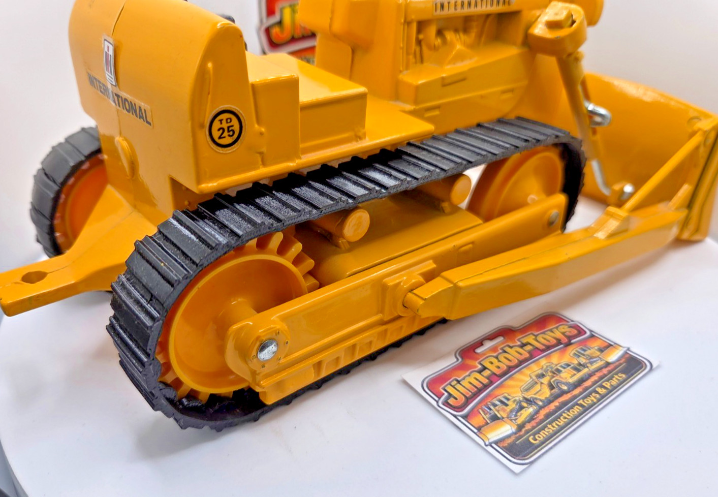 Replica Track Set (2) for Ertl 1/16 Scale IH “Side Light” TD-25 Crawler