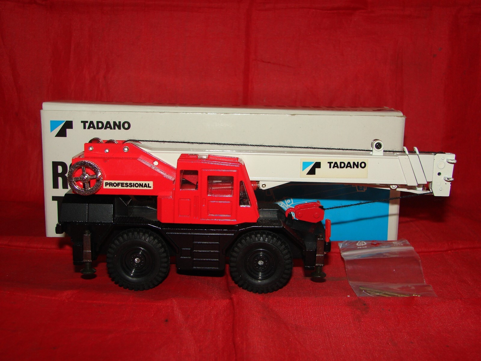 TADANO 1/50 1:50 ROUGH TERRAIN CRANE ACCIDENT TERRAIN NEW BOX