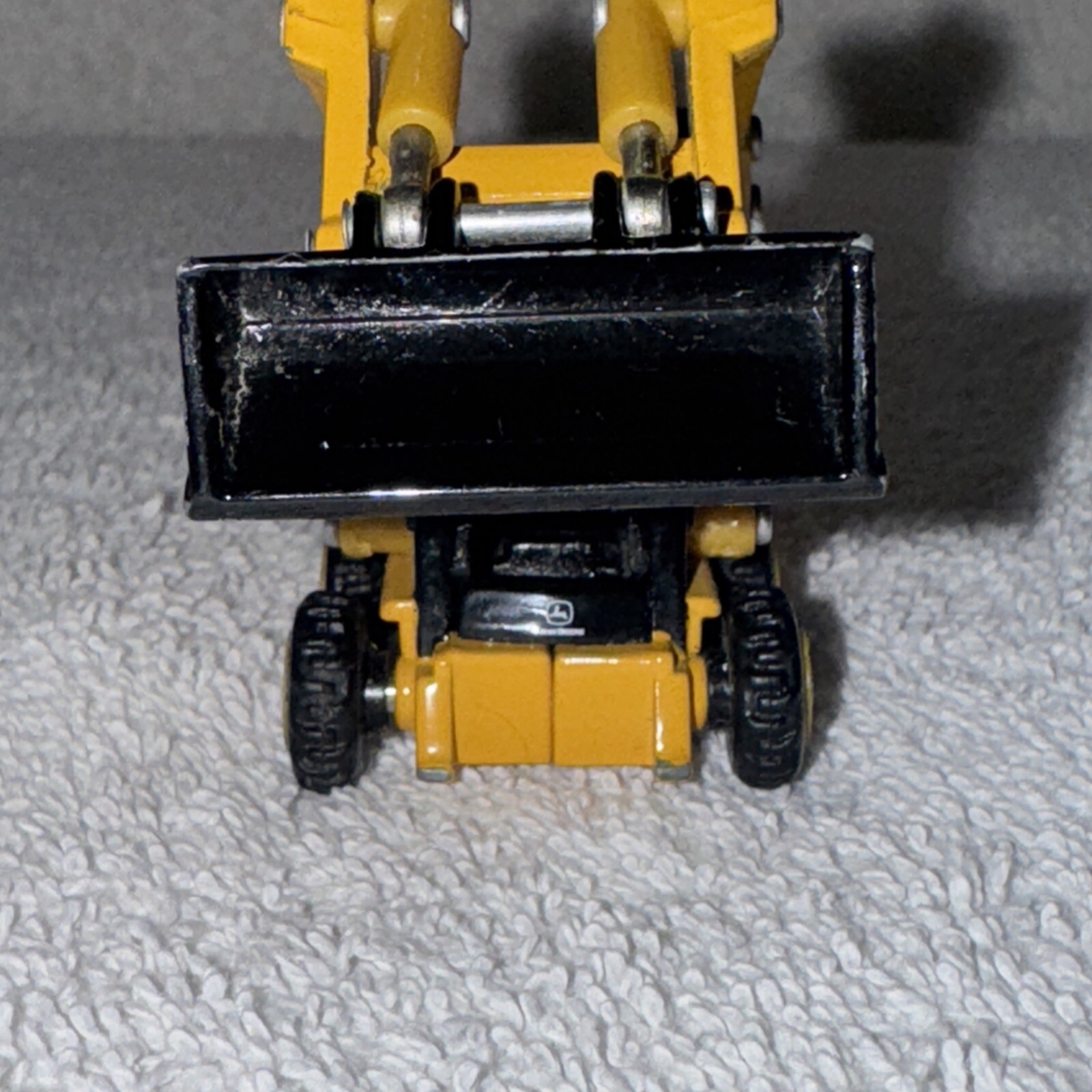 Ertl 1/64 John Deere 320D Skid Steer Model Loader