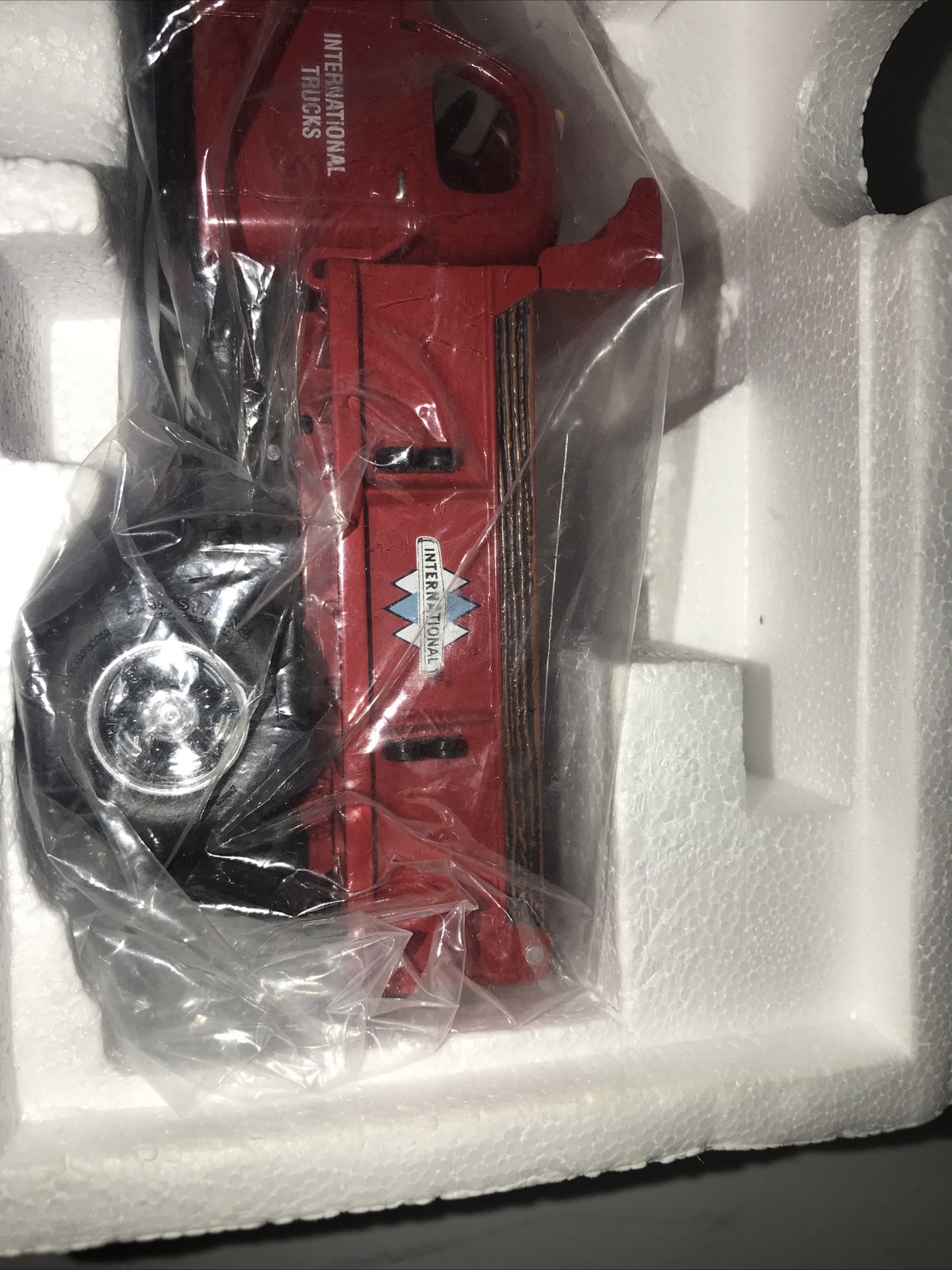 First Gear Model 19-2682 International KB-10 Red Dump Truck 1/34 Scale In Box