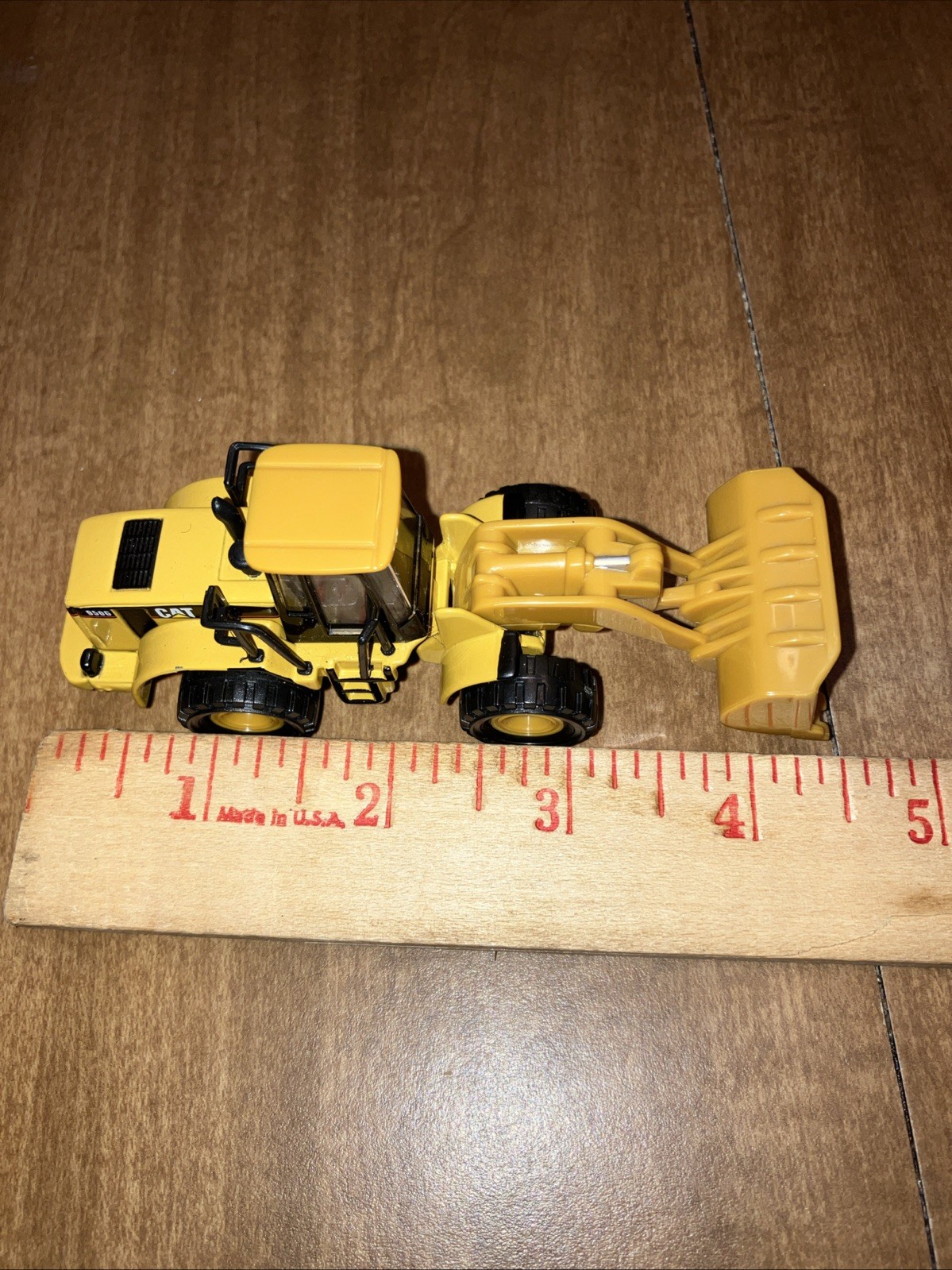 Norscot Cat Caterpillar Wheel Loader 950G Collectible Measurements For Scale