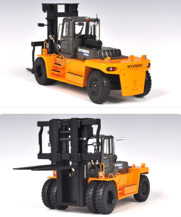 Hyundai 1/30 Scale 250D Forklift Truck Die Cast Heavy Equipment Model 217SM0023