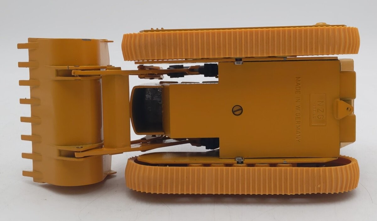 NZG 108 1:24 Scale Diecast Caterpillar 941 Track Loader EX/Box