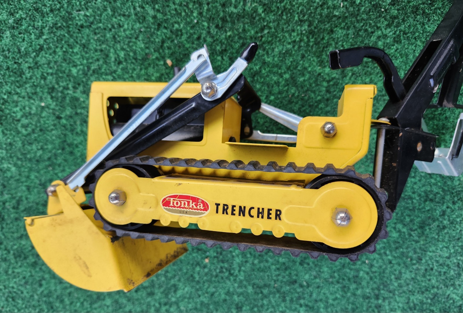 VINTAGE 1969 TONKA NO. 2534 TRENCHER DIECAST CONSTRUCTION TOY IN BOX GREAT SHAPE