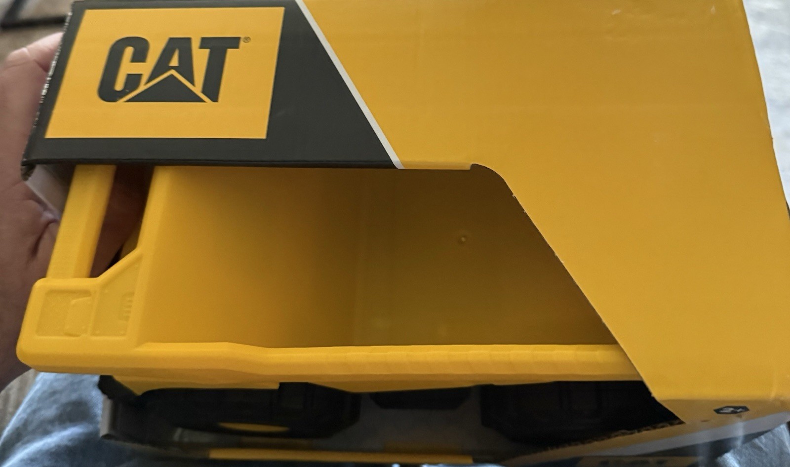 CAT Construction Fleet Dump Truck, 10″ Push-Powered Vehicle w/Real Working Parts