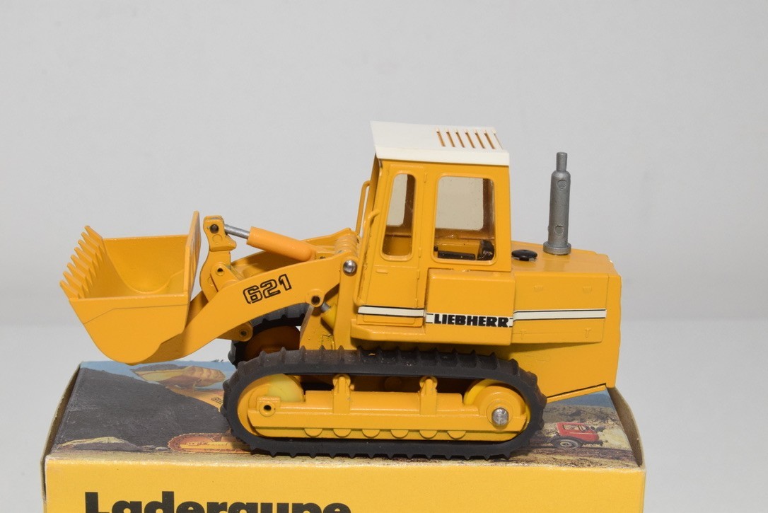 B71 1:50 CONRAD 2802 LIEBHERR LR 621 CRAWLER LOADER CRANE NMIB RARE!