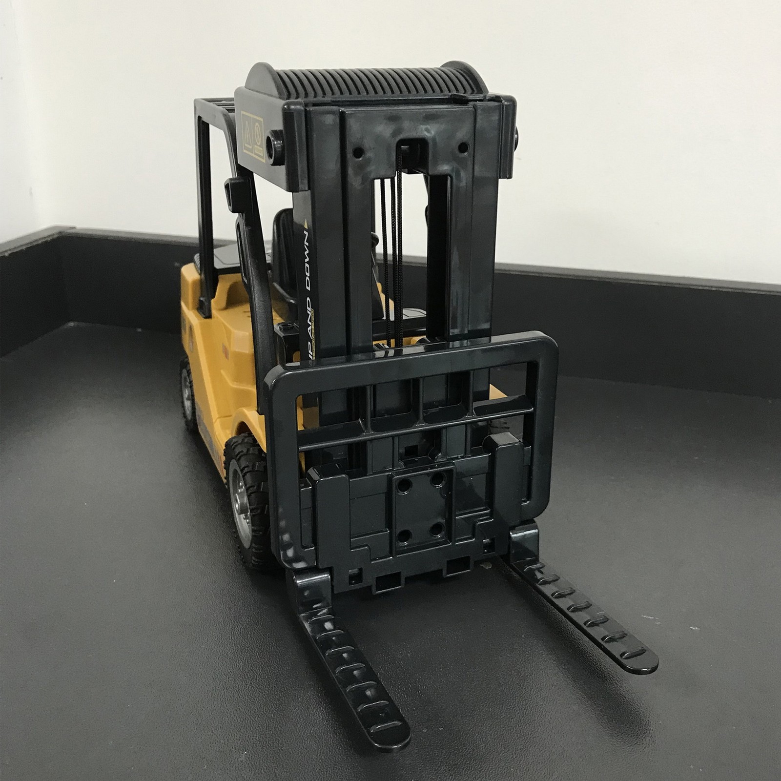 1:24 Remote Control Forklift Full Functional Sound And Light Alloy Forklift