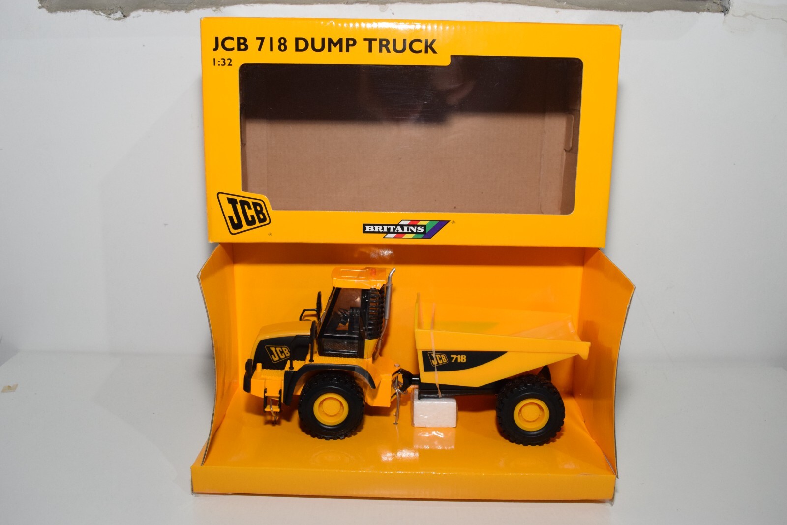 B4 1:32 BRITAINS JCB 718 DUMP TRUCK DUMPER MIB VERY RARE! 1