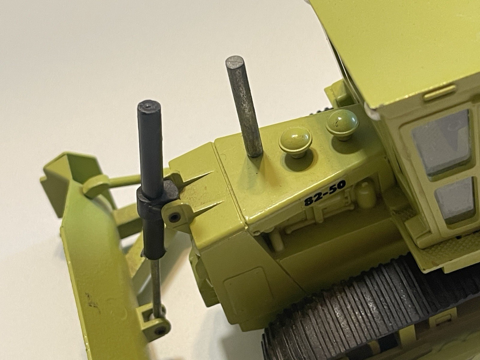 Terex 82-50 NZG Diecast Bulldozer Green Vintage 1:40 Crawler Excavator