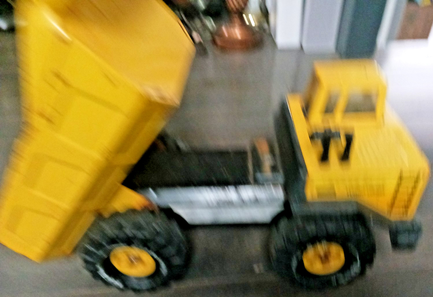 Vtg Tonka Turbo Diesel XMB 975 Pressed Steel Tilt Bed Dump Truck Yellow Nice!