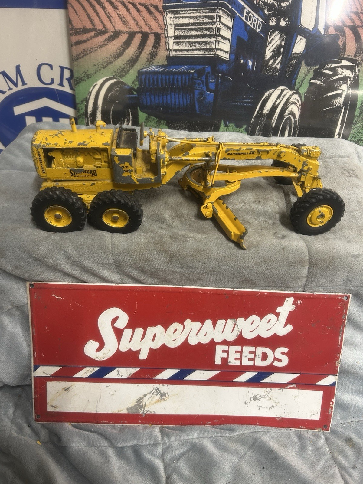 Vintage Reuhl 1/20 Caterpillar #12 Grader