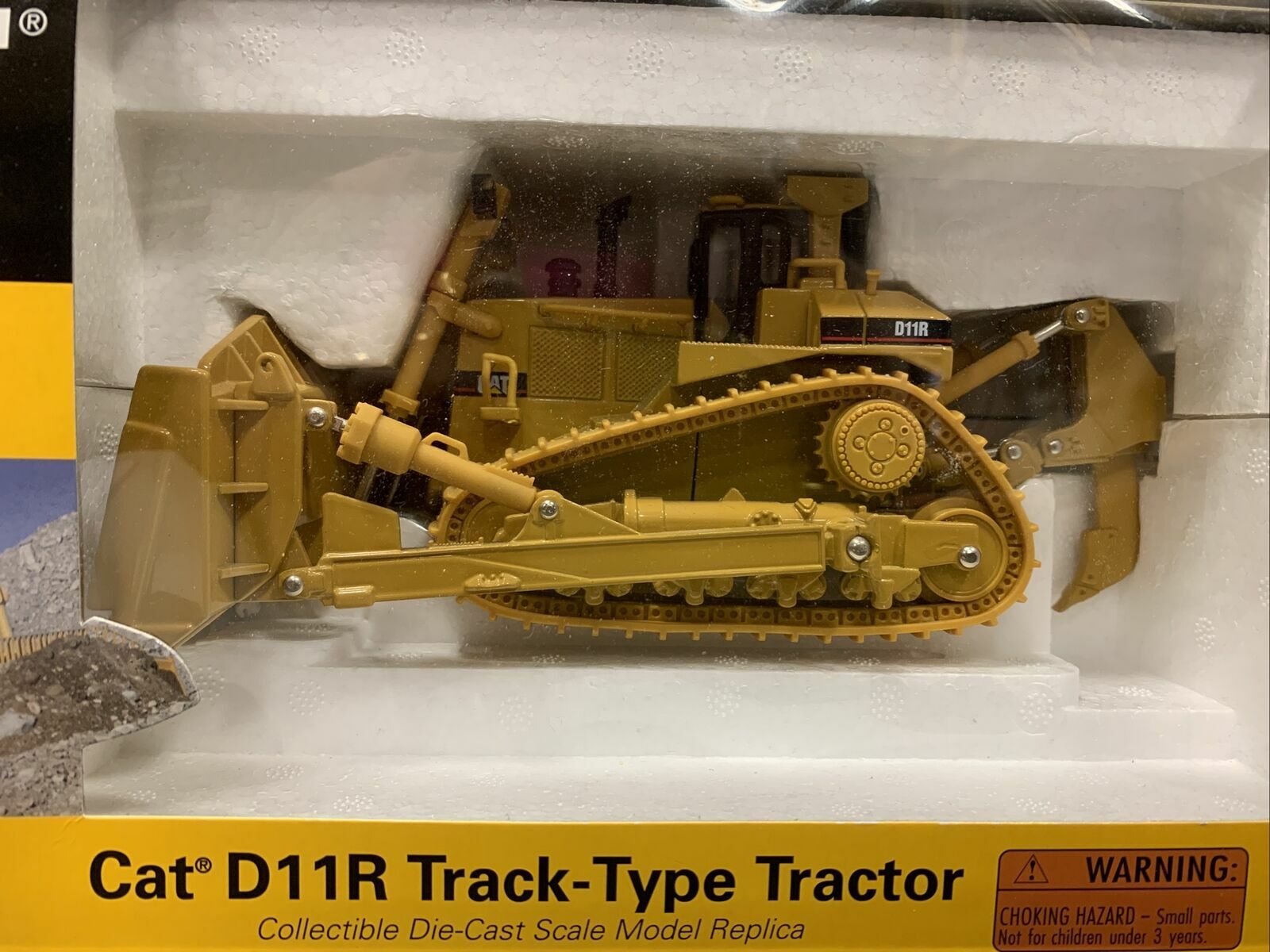 NORSCOT 1/50 55025 Cat D11R Track-Type Tractor Mint in box C.11