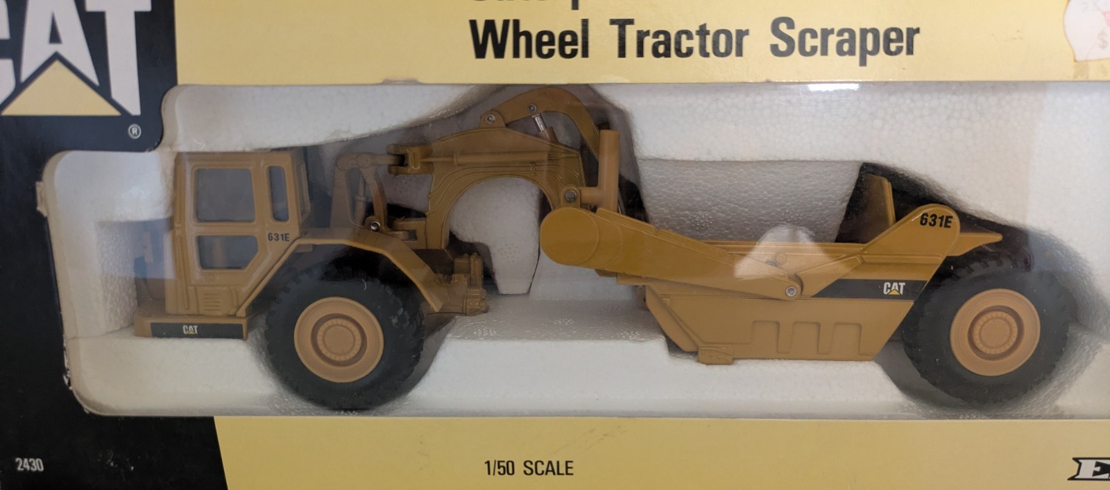 Caterpillar CAT 631E Wheel Tractor Scraper 1:50 ERTL Yellow Diecast NEW in Box