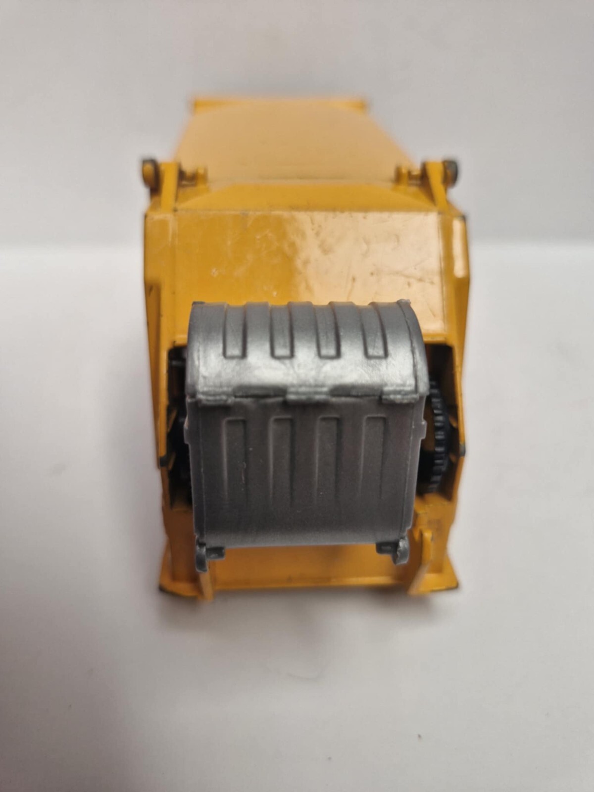 Siku Super Series Mercedes Actros Garbage Truck 1:55 die cast unboxed used cond